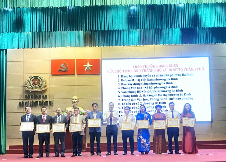 Ba Đình tổng kết bầu cử 2026–2031: Dấu ấn lãnh đạo, sức mạnh đồng thuận Nhân dân- Ảnh 8.