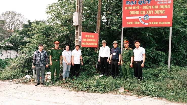 Tam Hưng triển khai cắm biển đất công, tăng cường quản lý và ngăn chặn vi phạm đất đai- Ảnh 3.