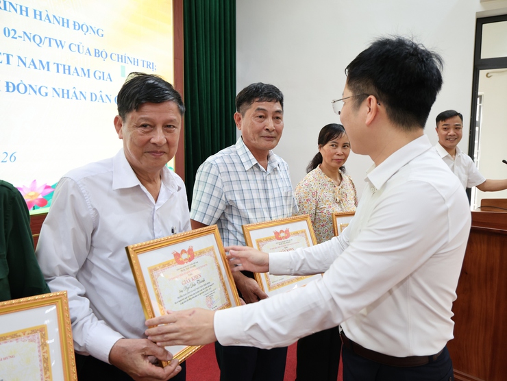 MTTQ Việt Nam xã Tam Hưng: Quán triệt chương trình hành động, đánh giá toàn diện công tác MTTQ tham gia bầu cử- Ảnh 8.