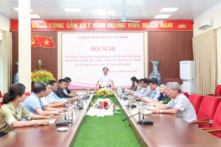 UBND xã Vân Đình tổ chức hội nghị xét duyệt hồ sơ đề nghị hưởng chế độ thương binh và trợ cấp theo Quyết định 62/2011/QĐ-TTg- Ảnh 1.