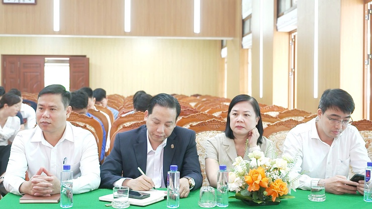 ĐẢNG ỦY CÁC CƠ QUAN ĐẢNG XÃ THƯ LÂM TỔ CHỨC HỘI NGHỊ CÁN BỘ, CÔNG CHỨC, NGƯỜI LAO ĐỘNG NĂM 2026- Ảnh 5.