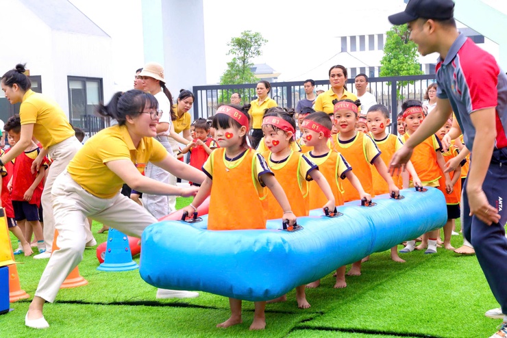 RỰC RỠ SẮC MÀU “NGÀY HỘI THỂ THAO – SPORTS DAY” TẠI TRƯỜNG MẦM NON LÂM TIÊN- Ảnh 11.
