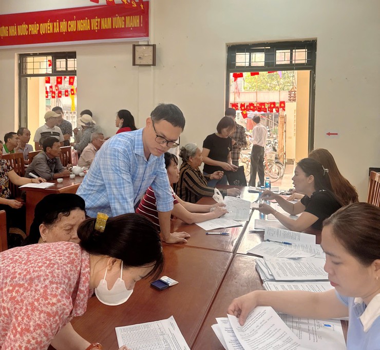 Quốc Oai chi trả hơn 7 tỷ đồng bồi thường GPMB dự án nâng cấp Trường Tiểu học Yên Sơn- Ảnh 1.