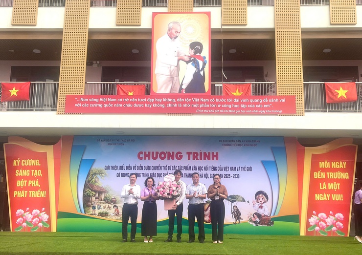 Sân khấu hóa tác phẩm văn học: Học sinh Trường Tiểu học Vĩnh Ngọc hào hứng trải nghiệm nghệ thuật- Ảnh 3.