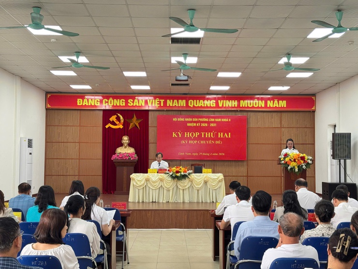 HĐND Phường Lĩnh Nam tổ chức kỳ họp thứ Hai thông qua nhiều nội dung quan trọng, kiện toàn nhân sự UBND phường- Ảnh 1.