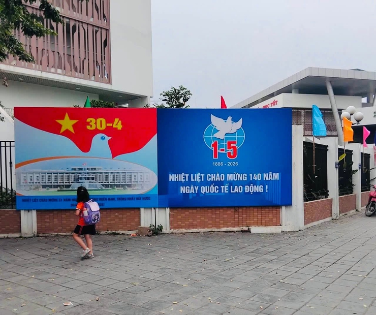RỰC RỠ SẮC CỜ HOA, PHƯỜNG LĨNH NAM THI ĐUA CHÀO MỪNG 51 NĂM NGÀY GIẢI PHÓNG MIỀN NAM VÀ 140 NĂM NGÀY QUỐC TẾ LAO ĐỘNG 01/5- Ảnh 9.