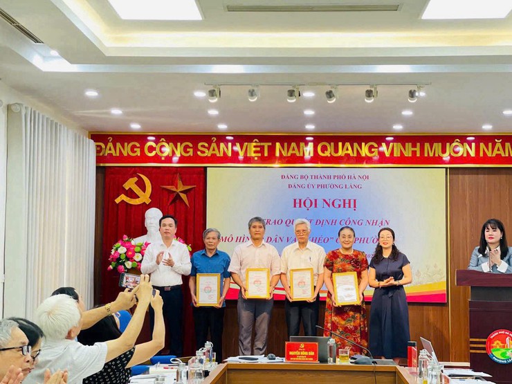 PHƯỜNG LÁNG: TỔ CHỨC HỘI NGHỊ GIAO BAN BÍ THƯ CHI BỘ THÁNG 4 NĂM 2026- Ảnh 4.