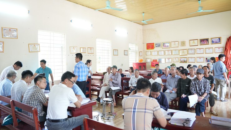 76 hộ dân xã Dương Hoà nhận tiền bồi thường giải phóng mặt bằng Dự án Depot Sơn Đồng - Ảnh 8.