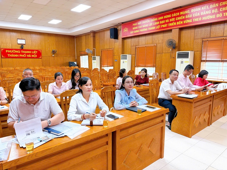 Công bố quyết định Thành lập Ban đại diện Hội đồng quản trị NHCSXH phường Thanh Liệt- Ảnh 1.