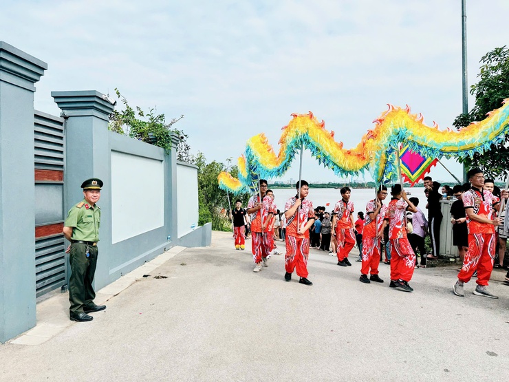 Chủ động, chặt chẽ, quyết tâm giữ vững an ninh, an toàn lễ hội Tổng Nam Phù năm 2026- Ảnh 5.