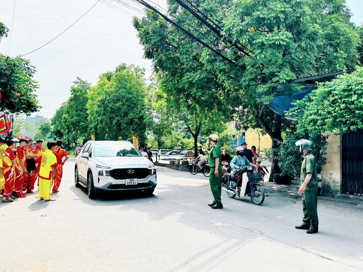 Chủ động, chặt chẽ, quyết tâm giữ vững an ninh, an toàn lễ hội Tổng Nam Phù năm 2026- Ảnh 4.