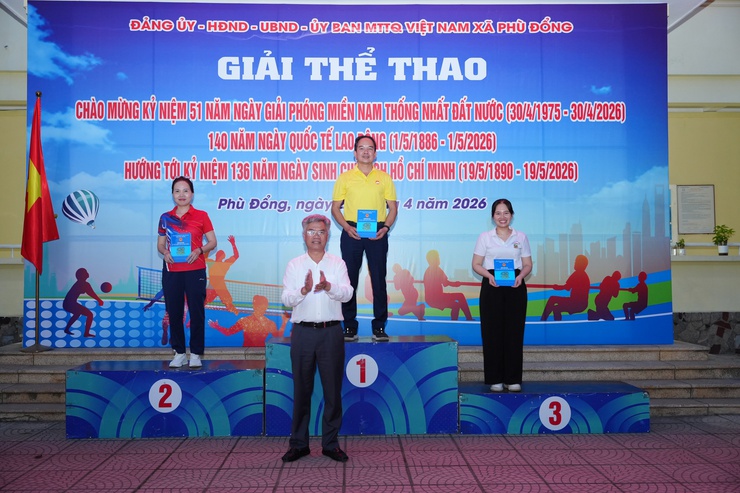 XÃ PHÙ ĐỔNG TỔ CHỨC GIẢI THỂ THAO CÁN BỘ, CÔNG CHỨC, VIÊN CHỨC, NGƯỜI LAO ĐỘNG CHÀO MỪNG CÁC NGÀY LỄ LỚN- Ảnh 13.