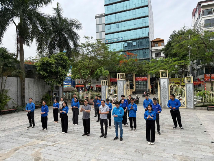 Phường Tây Hồ: Tri ân các anh hùng liệt sĩ nhân dịp kỷ niệm 51 năm ngày Giải phóng Miền Nam, thống nhất đất nước (30/4/1975 – 30/4/2026)- Ảnh 1.
