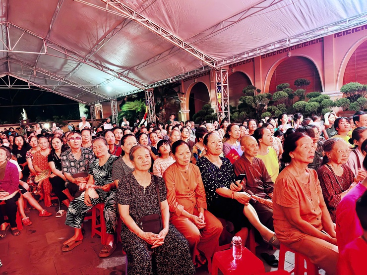 Nam Phù: Chương trình nghệ thuật “Vang khúc ca khải hoàn" – thắp sáng lịch sử, lan toả niềm tự hào dân tộc- Ảnh 13.