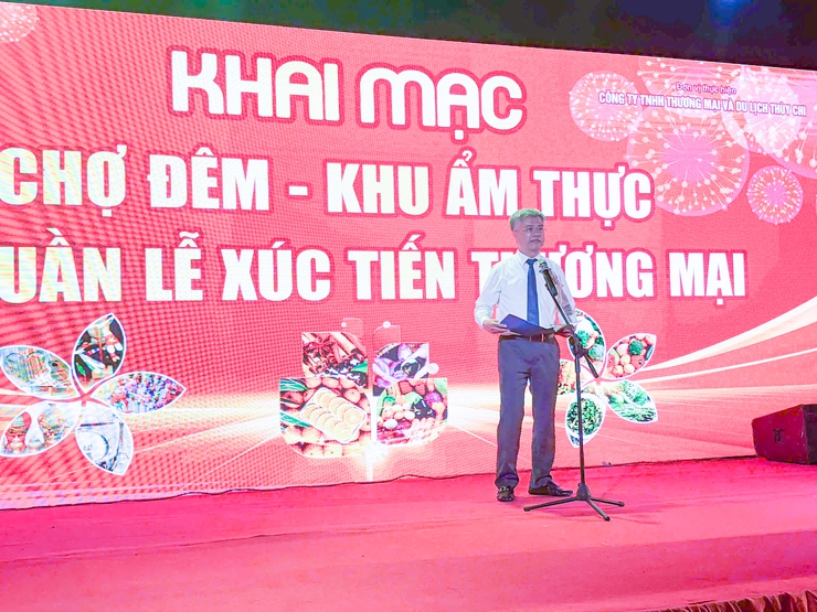 Xã Phù Đổng khai mạc “Thí điểm Khu ẩm thực - chợ đêm và hội chợ xúc tiến thương mại”- Ảnh 2.