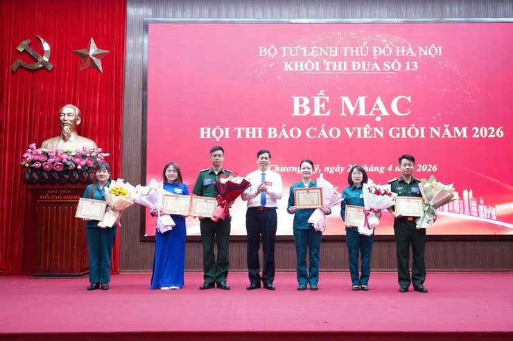 Sôi nổi Hội thi Báo cáo viên giỏi Khối thi đua số 13 Bộ Tư lệnh Thủ đô Hà Nội tại phường Chương Mỹ- Ảnh 9.