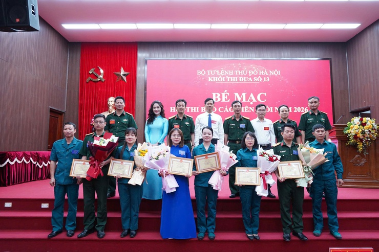 Sôi nổi Hội thi Báo cáo viên giỏi Khối thi đua số 13 Bộ Tư lệnh Thủ đô Hà Nội tại phường Chương Mỹ- Ảnh 10.