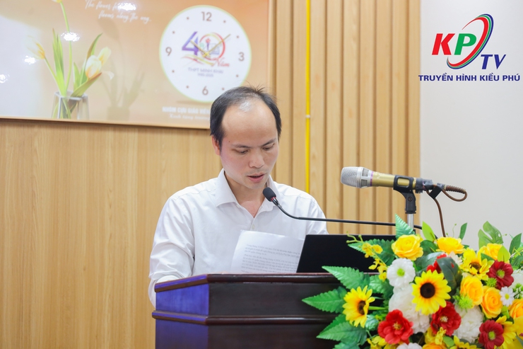 Đồng chí Phùng Huy Diễn- Phó Bí thư Đảng uỷ, chủ tịch UBND xã Kiều Phú dự sinh hoạt chi bộ Trường THPT Minh Khai- Ảnh 6.