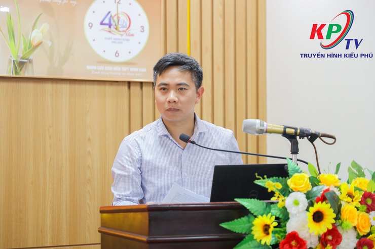 Đồng chí Phùng Huy Diễn- Phó Bí thư Đảng uỷ, chủ tịch UBND xã Kiều Phú dự sinh hoạt chi bộ Trường THPT Minh Khai- Ảnh 11.