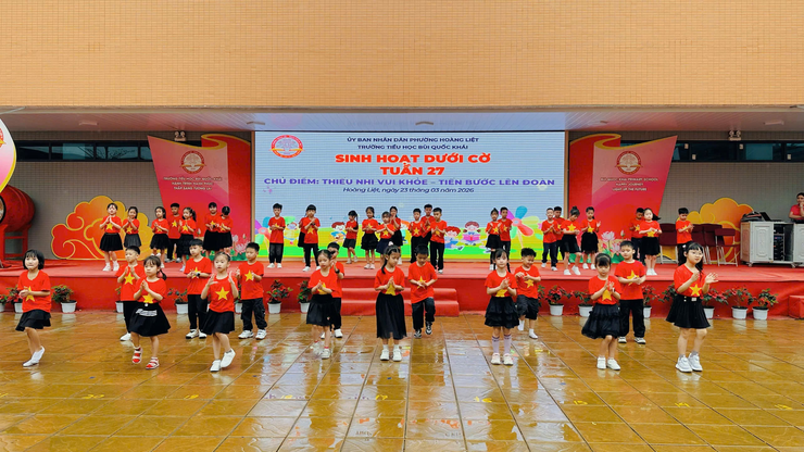 Trường Tiểu học Bùi Quốc Khái tổ chức Lễ Kết nạp Đội viên mới Chào mừng Ngày thành lập Đoàn TNCS Hồ Chí Minh 26/3 - Ảnh 2.