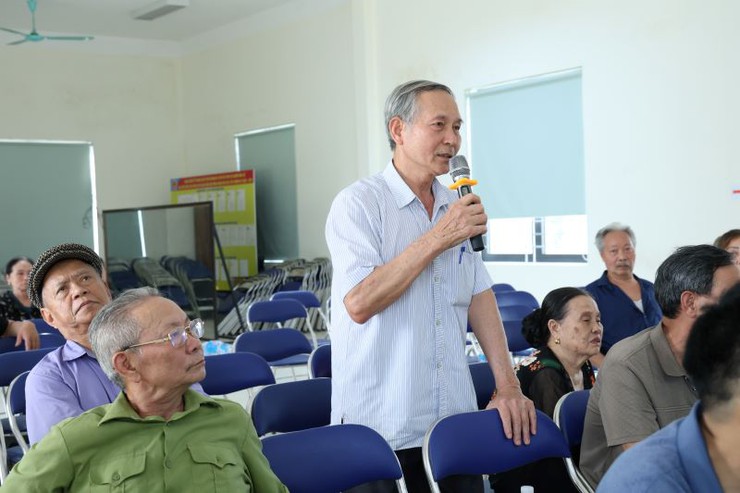 UBND xã Xuân Mai tổ chức hội nghị tuyên truyền, vận động các hộ gia đình, cá nhân có đất thu hồi bàn giao mặt bằng thi công thực hiện dự án đầu tư cải tạo, nâng cấp Quốc lộ 6 đoạn  qua thôn Tiên Trượng, thôn Tiến Ân- Ảnh 7.