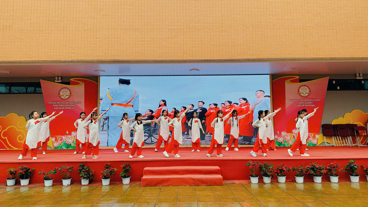 Trường Tiểu học Bùi Quốc Khái tổ chức Lễ Kết nạp Đội viên mới Chào mừng Ngày thành lập Đoàn TNCS Hồ Chí Minh 26/3 - Ảnh 3.