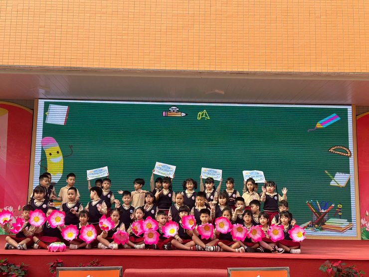 Trường Tiểu học Bùi Quốc Khái lan tỏa nét đẹp văn hóa ứng xử trong tiết sinh hoạt dưới cờ - Ảnh 3.