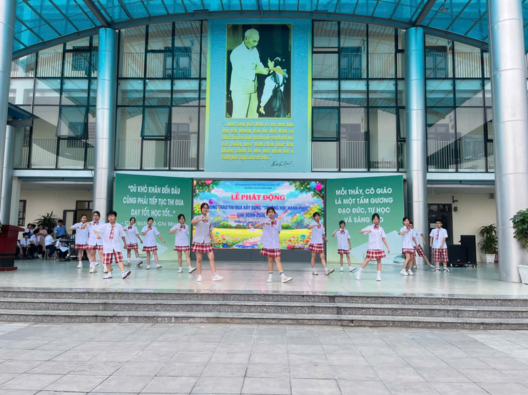 Trường THCS Linh Đàm phát động phong trào thi đua “Xây dựng trường học hạnh phúc” giai đoạn 2026 - 2030- Ảnh 4.