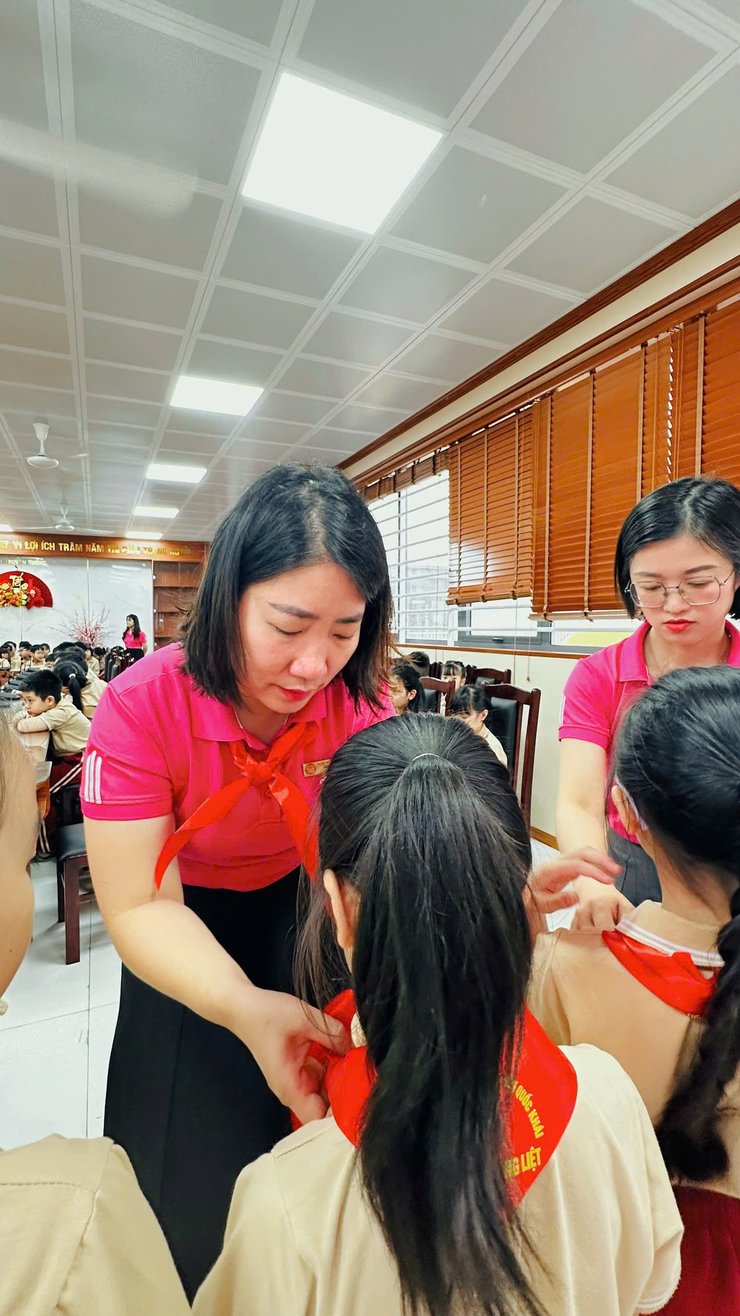 Trường Tiểu học Bùi Quốc Khái tổ chức Lễ Kết nạp Đội viên mới Chào mừng Ngày thành lập Đoàn TNCS Hồ Chí Minh 26/3 - Ảnh 7.