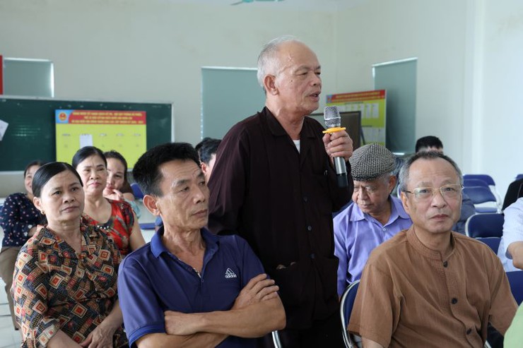 UBND xã Xuân Mai tổ chức hội nghị tuyên truyền, vận động các hộ gia đình, cá nhân có đất thu hồi bàn giao mặt bằng thi công thực hiện dự án đầu tư cải tạo, nâng cấp Quốc lộ 6 đoạn  qua thôn Tiên Trượng, thôn Tiến Ân- Ảnh 6.