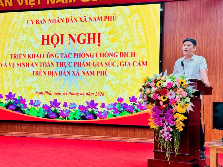 Nam Phù triển khai quyết liệt các biện pháp phòng, chống dịch bệnh gia súc, gia cầm- Ảnh 2.