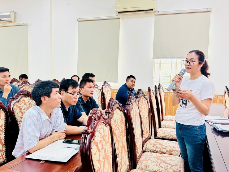 Nam Phù triển khai quyết liệt các biện pháp phòng, chống dịch bệnh gia súc, gia cầm- Ảnh 5.