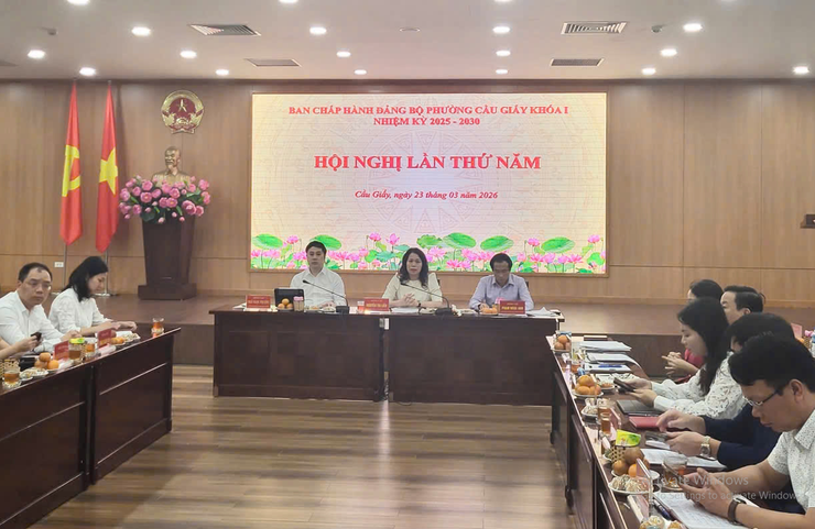 Ban Chấp hành Đảng bộ phường Cầu Giấy (khóa I) nhiệm kỳ 2025-2030 tổ chức Hội nghị lần thứ 5, quyết định nhiều vấn đề quan trọng của phường- Ảnh 1.