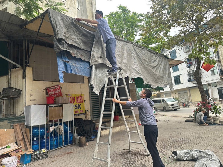 Phường Kiến Hưng: 800 hộ kinh doanh ký cam kết không lấn chiếm vỉa hè, lòng đường- Ảnh 8.