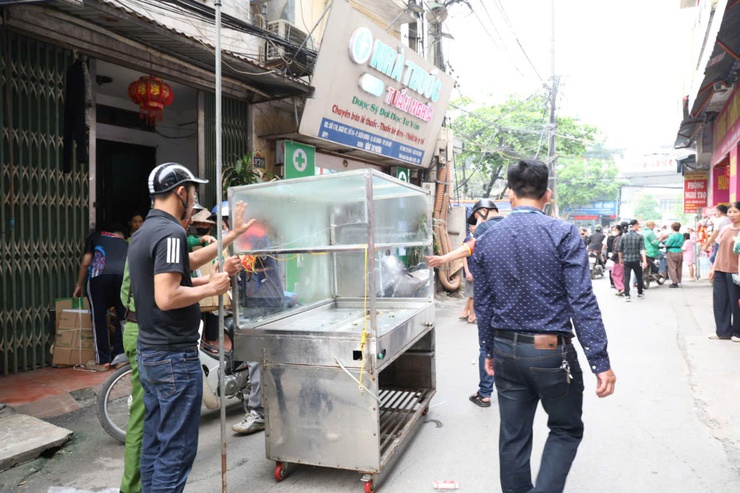 Phường Kiến Hưng: 800 hộ kinh doanh ký cam kết không lấn chiếm vỉa hè, lòng đường- Ảnh 5.