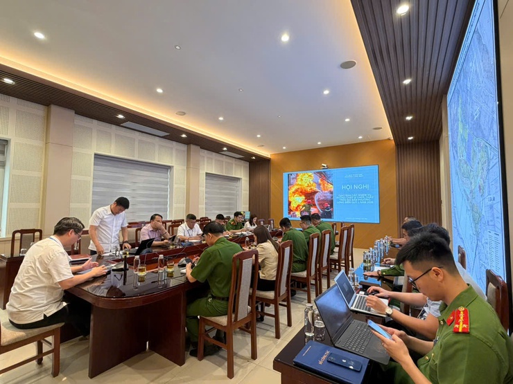 Phường Long Biên phối hợp quản lý Nhà nước về PCCC trên địa bàn phường- Ảnh 3.