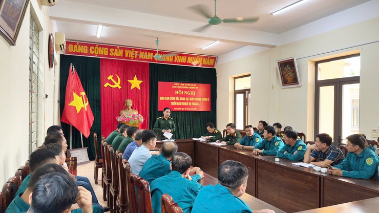 Ban Chỉ huy Quân sự phường Chương Mỹ đánh giá kết quả thực hiện nhiệm vụ quân sự, quốc phòng tháng 3; triển khai các nhiệm vụ trọng tâm tháng 4- Ảnh 2.