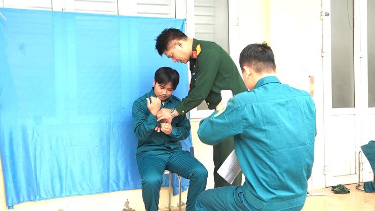 XÃ DÂN HOÀ 563 CÔNG DÂN ĐĂNG KÝ NGHĨA VỤ QUÂN SỰ LẦN ĐẦU- Ảnh 4.