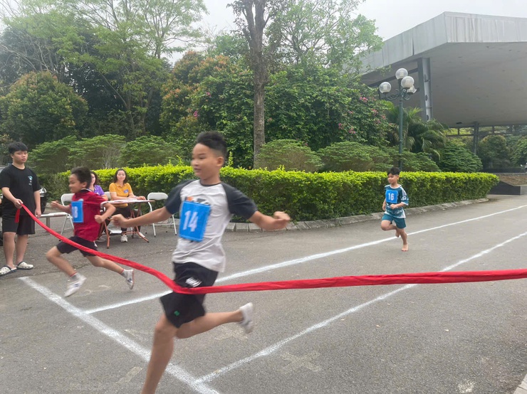 Giải thể thao học sinh phổ thông phường Chương Mỹ năm học 2025–2026 diễn ra thành công tốt đẹp- Ảnh 10.