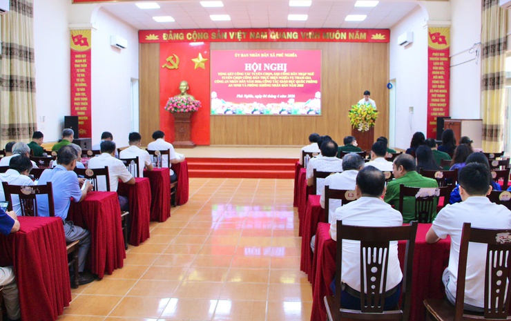 Hội nghị tổng kết công tác tuyển chọn, gọi công dân nhập ngũ; tuyển chọn công dân thực hiện nghĩa vụ tham gia Công an nhân dân năm 2026; Công tác giáo dục quốc phòng an ninh và phòng không nhân dân năm 2025- Ảnh 2.