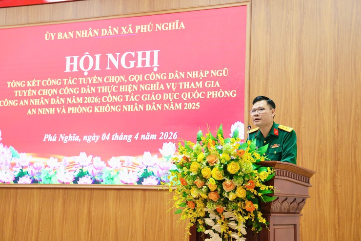 Hội nghị tổng kết công tác tuyển chọn, gọi công dân nhập ngũ; tuyển chọn công dân thực hiện nghĩa vụ tham gia Công an nhân dân năm 2026; Công tác giáo dục quốc phòng an ninh và phòng không nhân dân năm 2025- Ảnh 3.