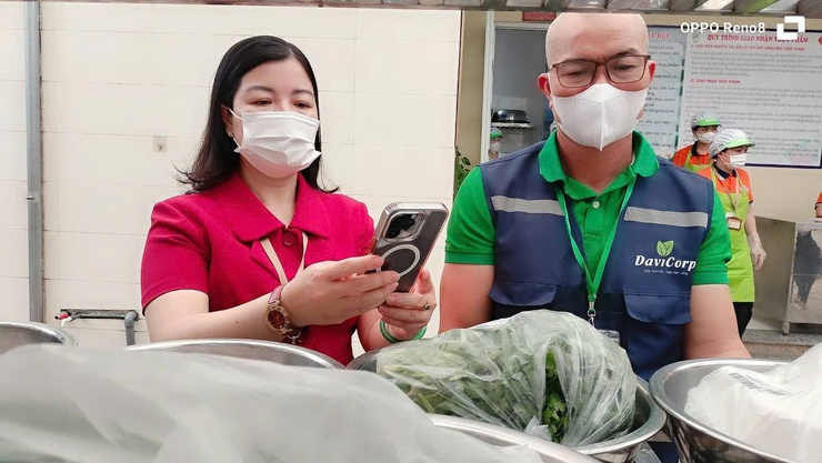 TĂNG CƯỜNG GIÁM SÁT GIAO NHẬN THỰC PHẨM TẠI CÁC TRƯỜNG MẦM NON TRÊN ĐỊA BÀN XÃ THANH TRÌ- Ảnh 6.