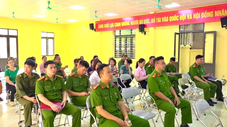 Xã Thanh Trì ra mắt mô hình "Thôn ba nhất về an ninh trật tự"- Ảnh 5.