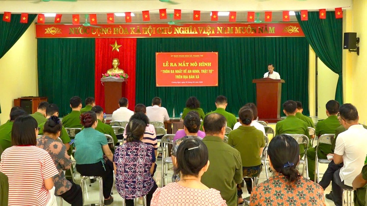 Xã Thanh Trì ra mắt mô hình "Thôn ba nhất về an ninh trật tự"- Ảnh 6.