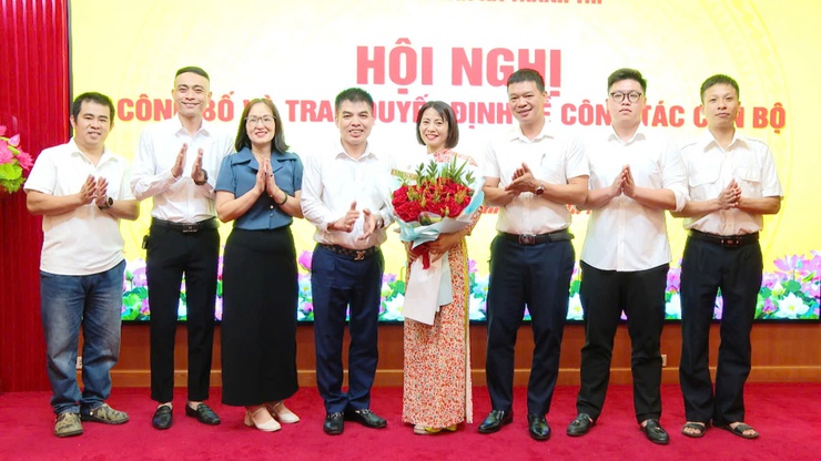 UBND XÃ THANH TRÌ CÔNG BỐ QUYẾT ĐỊNH BỔ NHIỆM CÁN BỘ- Ảnh 3.