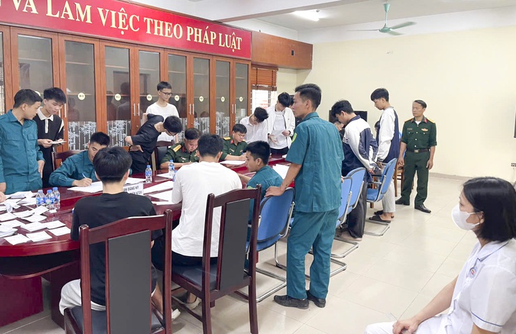 Xã Gia Lâm triển khai đăng ký Nghĩa vụ quân sự, quân nhân dự bị, phương tiện kỹ thuật dự bị và Dân quân tự vệ năm 2026- Ảnh 1.