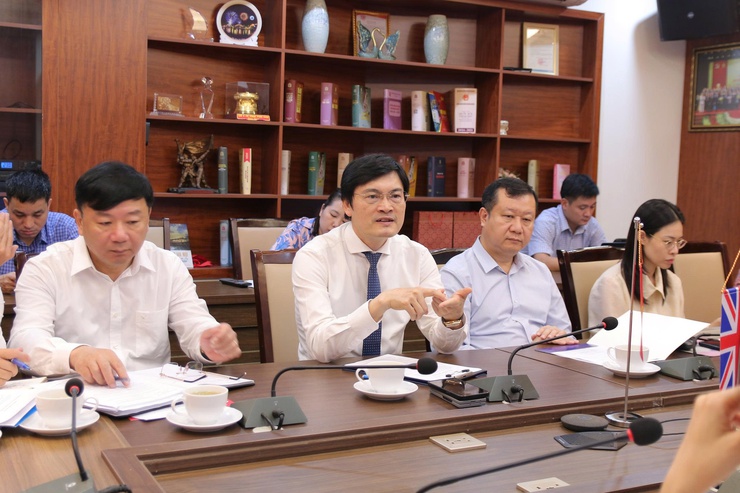 Sở Y tế Hà Nội tiếp và làm việc với đoàn chuyên gia Đại học Oxford, Vương quốc Anh- Ảnh 3.