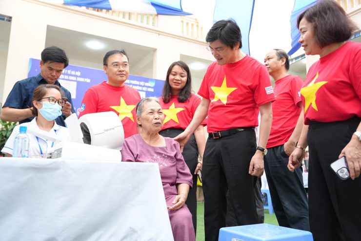 Ngày sức khỏe toàn dân (7/4): "Chủ động phòng bệnh - Vì một Hà Nội khỏe mạnh"- Ảnh 1.