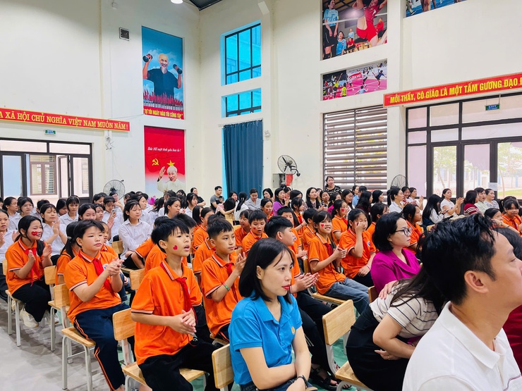 Xã Phúc Thọ tổ chức cuộc thi hùng biện tiếng anh năm học 2025-2026- Ảnh 3.