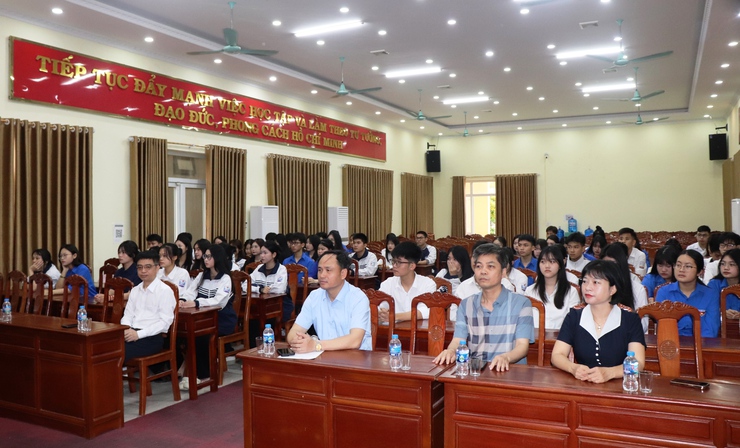 Lễ bế giảng lớp bồi dưỡng nhận thức về Đảng cho học sinh, sinh viên ưu tú năm 2026- Ảnh 2.